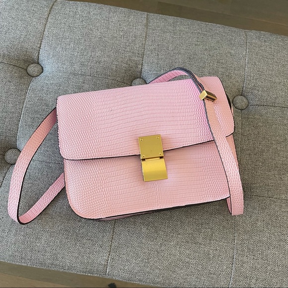 Pink classic box bag with gold hardware - Picture 7 of 7